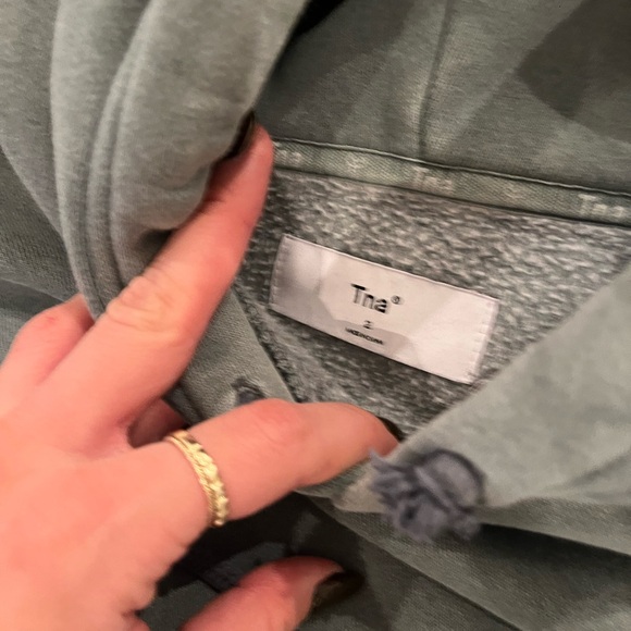 Oversized TNA Sweater - Picture 2 of 3